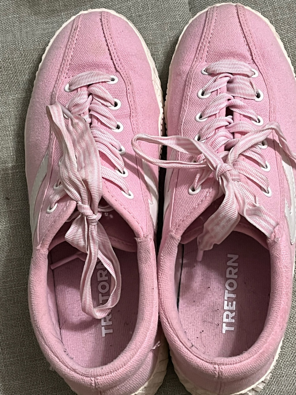 Tretorn Women's Pink Canvas Low-Top Sneakers